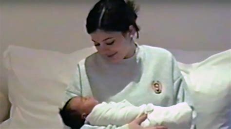 Kylie Jenners Baby Video Shows Chicago West Glamour Uk
