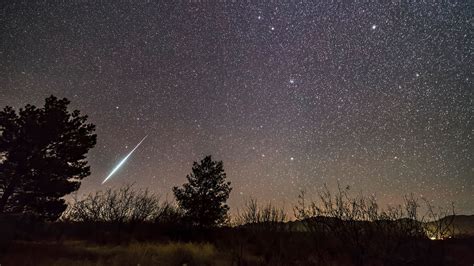 The Fiery Leonid Meteor Shower Peaks This Weekend Heres How To Watch