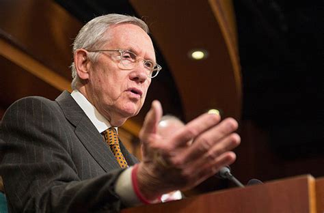 Ehem Us Senats Mehrheitsführer Harry Reid Fordert Weitere Untersuchungen Des Ufo Phänomens