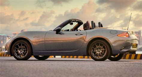 Mazda Unveils New Mx 5 R Sport Convertible Uk Special Carscoops