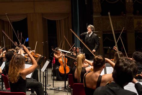 Riccardo Muti E Il Violinista Wilfried Hedenborg Omaggiano Ruggiero
