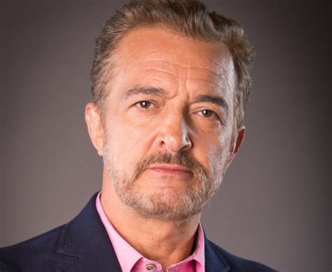 Novela esta, nomeada para um emmy. Rogério Samora tira curso para nova novela da SIC - A ...