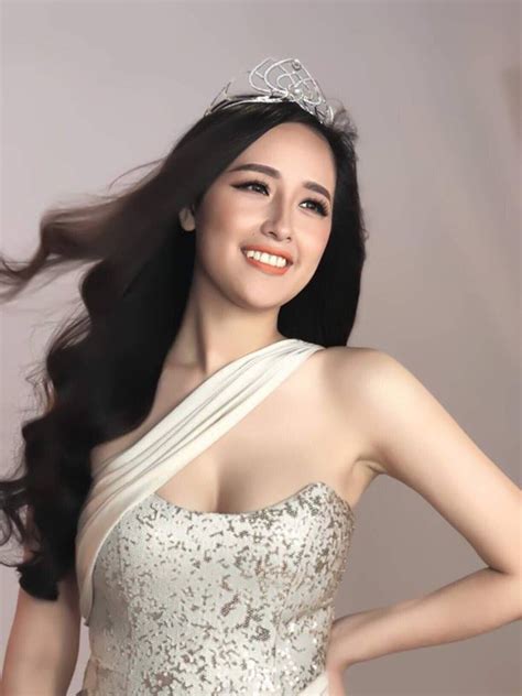 Hoa hậu mai phương thúy xuất hiện trên thảm đỏ đêm gala bài hát việt 2016 kiêu sa và duyên dáng. Nhan sắc rực rỡ của Hoa hậu Việt Nam "giục mãi không chịu ...