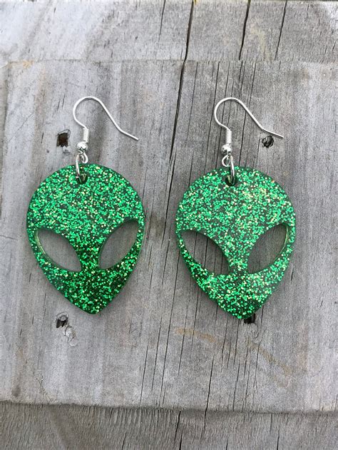 Green Glitter Alien Earrings Star Being Ufo Extraterrestrial Etsy France