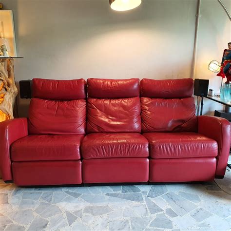 We are the leading designer furniture company with presence in orchard road singapore, kuala lumpur malaysia, jakarta indonesia, china, united states, and italy. Cellini recliner genuine leather sofa, Furniture, Sofas on ...