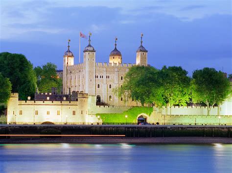 Sportstudio live zeigt dieses spiel hier live im stream. Tower Of London, Home and Fortress for The Kings of ...