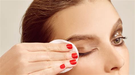 What Eye Makeup Remover Do Ophthalmologists Recommend Daily Nail Art