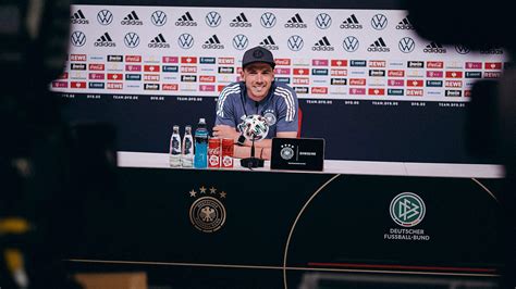 Player of atalanta bergamo⚫️⚽️ träumen lohnt sich!❤️⚽️ link zu meinem buch : Gosens: "Es ist ordentlich Feuer drin" :: DFB - Deutscher ...