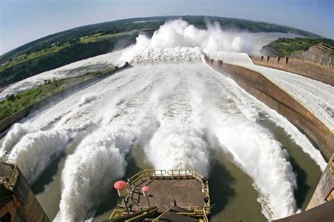 2023 itaipu dam and iguassu falls brazilian side private tour