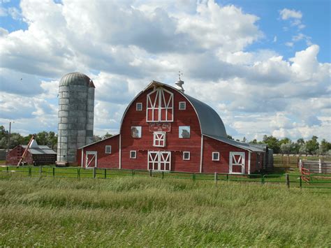 Youll Love These 10 Old Barns In North Dakota