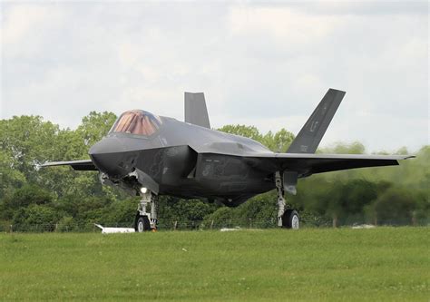 Lightning ii joint strike fighter (jsf). Lockheed Martin F-35 Lightning II aircraft deploy to the ...