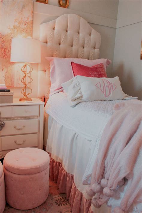 Check Out This Year’s Most Unbelievable Dorm Room Makeover Pink Dorm Rooms Ole Miss Dorm
