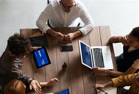 LinkedIn invite restriction: How to prevent being banned