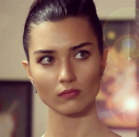 Tuba buyukustun , love her red lipstick. Tuba Buyukustun, Turkish actress - Gonulcelen | Tuba ...