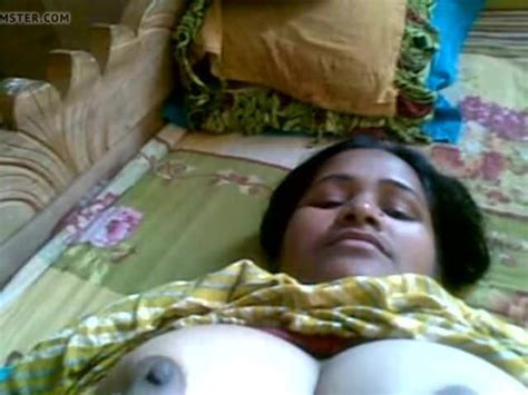 Desi Muslim Big Boobs Ammi Shows Pink Pussy Free Porn 36
