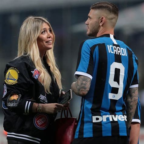Lopez's ex wife, wanda nara, divorced lopez after. Mauro Icardi wife: Meet the PSG star's stunning other half ...