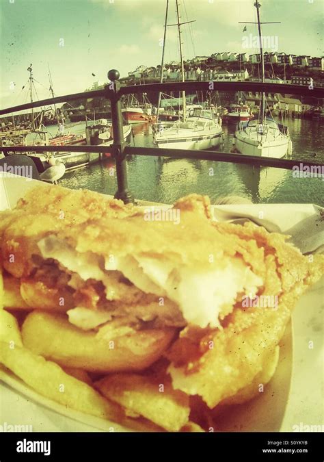 Fish and chip supper hi-res stock photography and images - Alamy