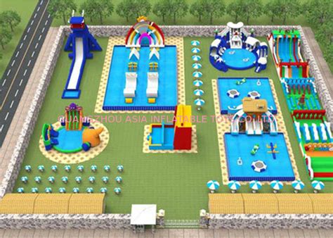 Adults Giant Water Toys Outdoor Inflatable Water Park With Slide Hand