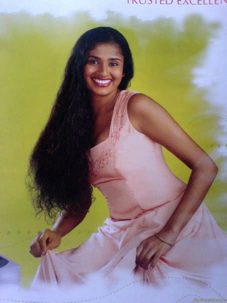 Sexy Sri Lankan Actress And Models Manjula Kumari