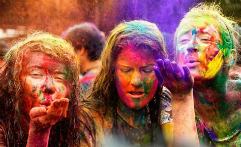 Free Download Happy Holi Festival Indian Girls Wallpaper 1170x717 For