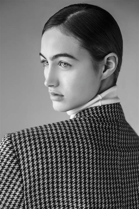 Bejelentette visszavonulását tóth tímea, az érd kézilabdázója, aki a válogatottal olimpiai negyedik és világbajnoki ezüstérmes. 'Timea' © by Kristof Toth | Beautiful, Menswear inspired ...