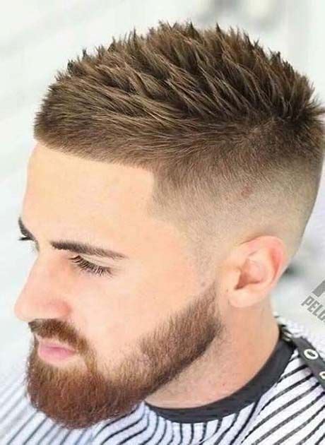 Fade and taper haircuts are modern cuts for men that involve blending the hair on the sides and back shorter, gradually tapering the style into the hairline. Pin on Men Hairstyles 2019