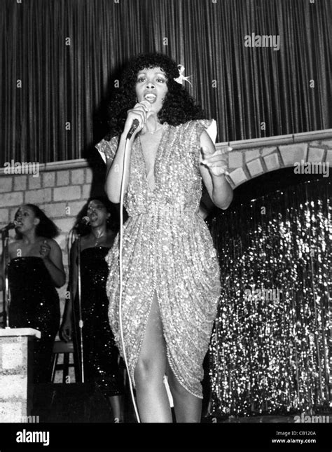 Jan 1 2011 Donna Summer Disco Party At The Beverly Hilton1111979