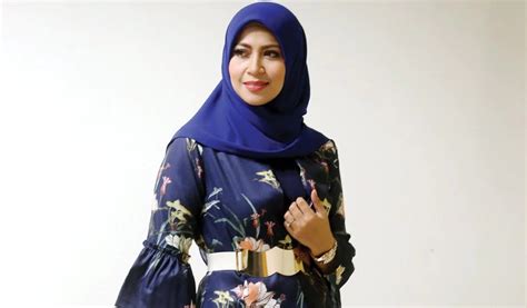 13 bintang akan kembali beraksi di pentas setiap minggu. Syura Badron risau ada yang dengki - Buletin Malaysia
