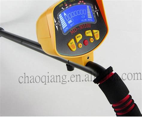 Thanks to its technical specifications, this metal detector can penetrate the earth and go deeper than. Gold Precious Metal Detector In Digging Precious Stone And ...