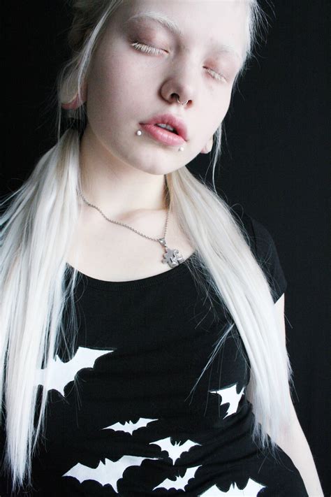Anastasiz Goth Vampire Modelo Albino Cabelo Modelos