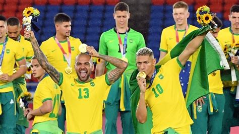 Brazil Criticizes Triumphant Soccer Team For Refusing To Wear Official