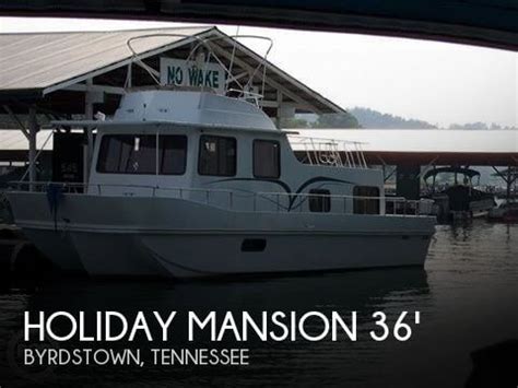 If owning a houseboat is your dream let us make that dream come true. Holiday Mansion Barracuda Houseboat 36 X 12 for sale in ...