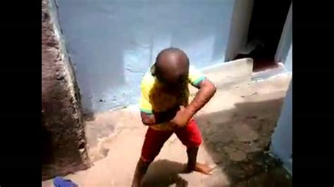 Criança dançando Lepo Lepo Psirico Melhor coreografia YouTube