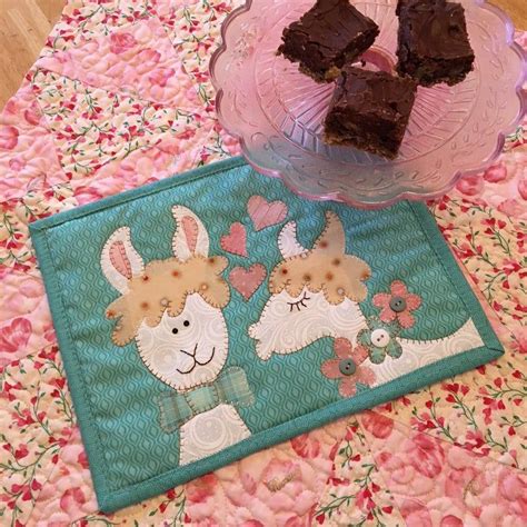 Llama Love applique mug rug PDF Pattern from Quilt Doodle ...