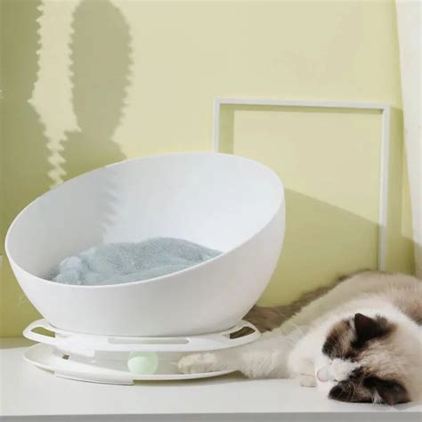 New Intelligent Design Plastic Cat Bed Luxury With Pet Toy Playing