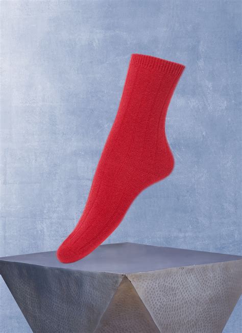 Womens Ribbed Cashmere Sock In Red Lorenzo Uomo
