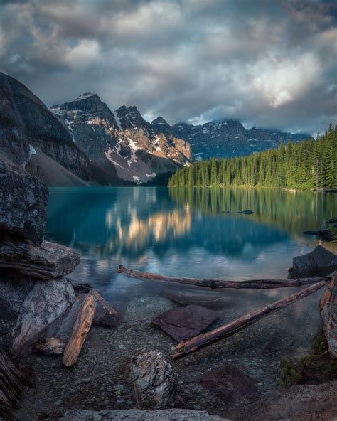 Sunrise At Banffs Incredible Moraine Lake The Highlight Of My Road