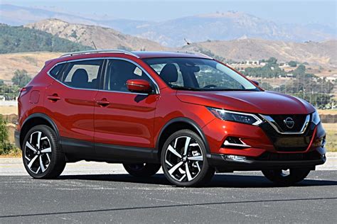 There are 44 reviews for the 2020 nissan rogue sport, click through to see what your fellow consumers are saying. 2020 Nissan Rogue Sport SL Review - Pros And Cons - Cars ...