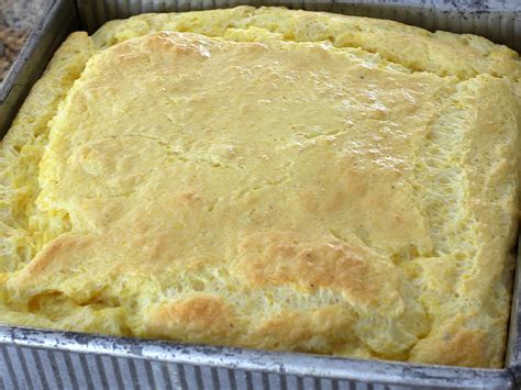 If you can get hold of whole grain corn grits, your cornbread will have much more. Yellow Grits Cornbread Recipe / From muffins to salads to liquid from the grated corn enriches ...