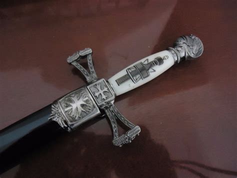 Punhal Cavalaria Cruzada Medieval Adaga Espada Branco R 6499 Em