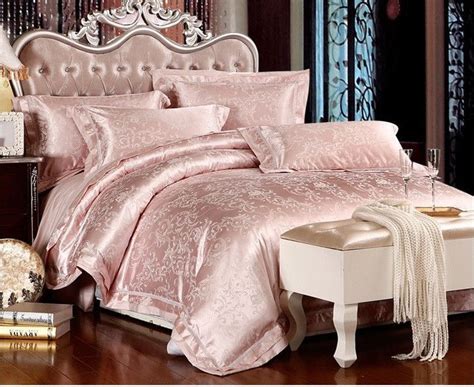 Vince camuto rose gold comforter set king. - Made with a blend of luxury silk and cotton materials to ...