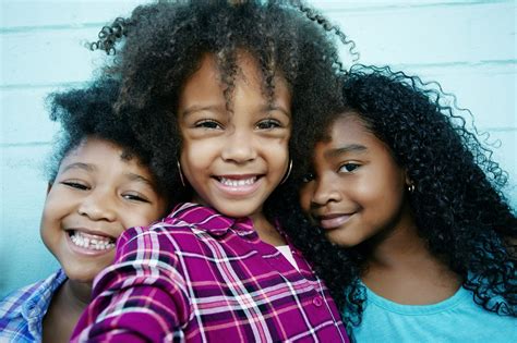 The Hidden Strengths Of Being A Middle Child Middle Child Middle