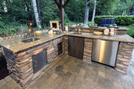 Some can be very durable and dense resisting staining and hard use, while others will stain, scratch, crack, and cleave. Summer Breeze Outdoor Kitchens | What Are The Best Countertops For An Outdoor Kitchen?