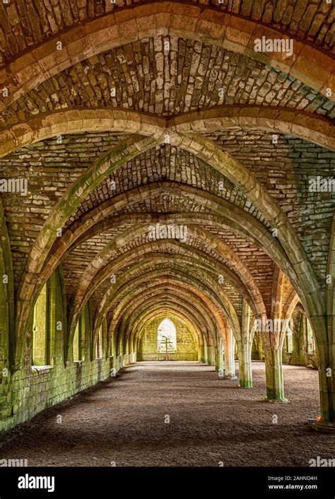 Fountains Abbey North Yorkshire In The Winter Sunshine Stock Photo Alamy