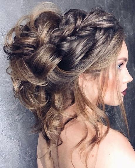 Pretty Updos For Long Hair