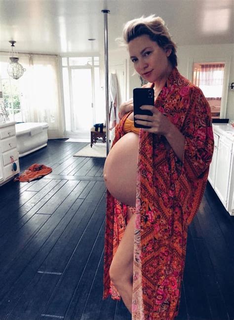 Kate Hudson Anuncia Nascimento De Sua Terceira Filha Site Rg Moda