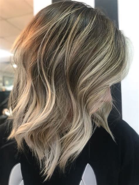 Sandy Blonde Balayage In 2020 Sandy Blonde Hair Blonde Balayage
