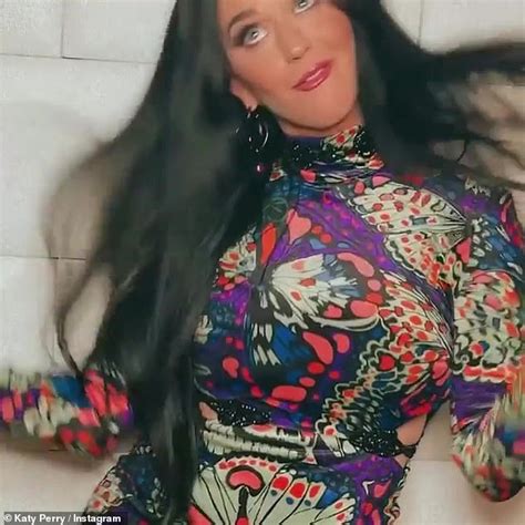 Brunette Katy Perry Flashes Her Lithe Legs In Very Sexy Thigh Split