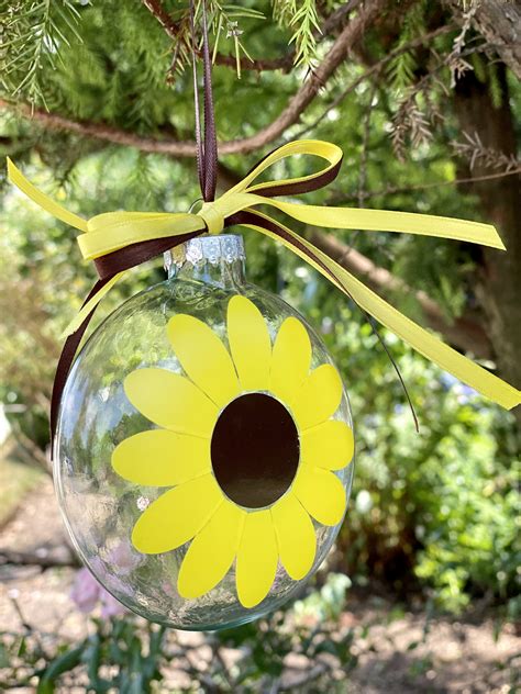 8 Dazzling Diy Sunflower Decor Craft And Sparkle