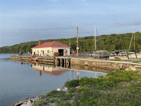 Perch pike bass walleye about lake kagawong kagawong is a sprawling, unusually shaped lake. Fun Things To Do in Kagawong on Manitoulin Island This ...